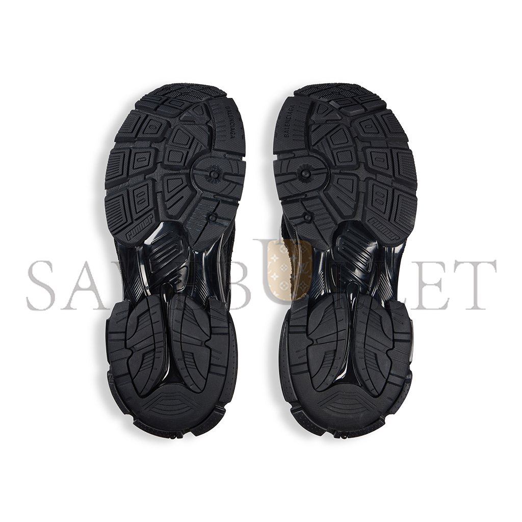 BALENCIAGA MEN'S RUNNER SNEAKER IN BLACK 772774W3RBT1000 BALENCIAGA MEN'S RUNNER SNEAKER IN BLACK 772774W3RBT1000